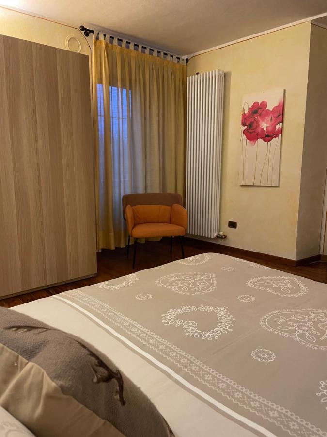 Nel Vecchio Borgo Apartment Verres Bagian luar foto