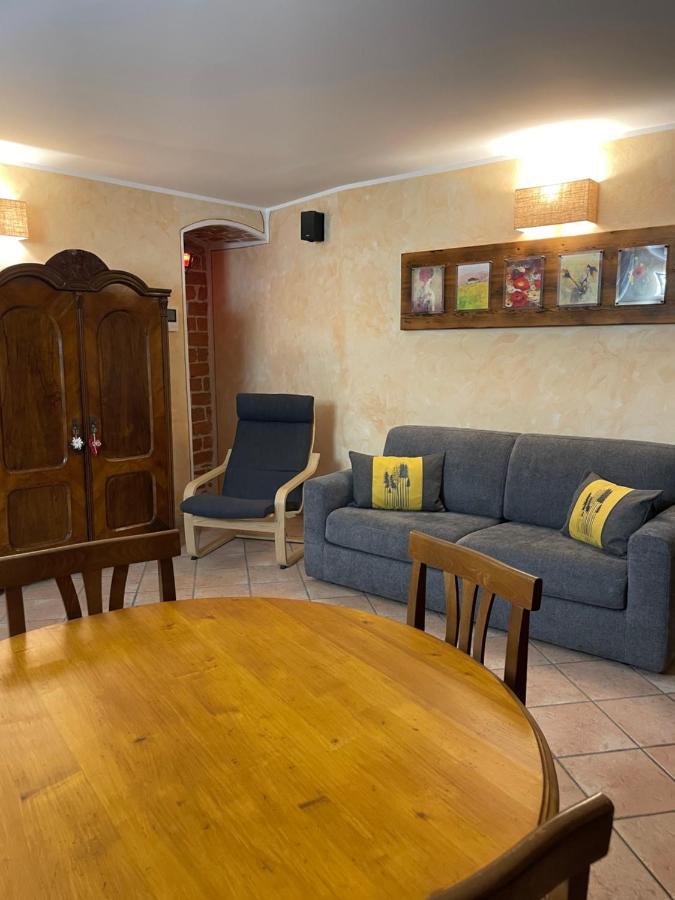 Nel Vecchio Borgo Apartment Verres Bagian luar foto