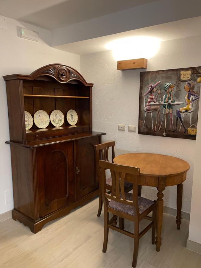Nel Vecchio Borgo Apartment Verres Bagian luar foto